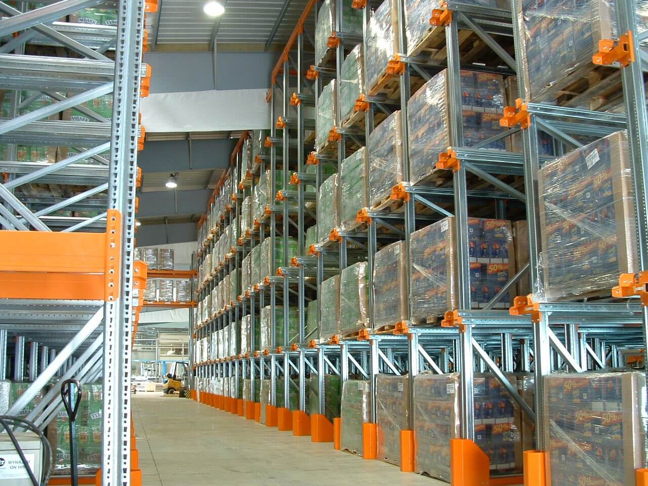 regały paletowe, zafoliowane opakowania