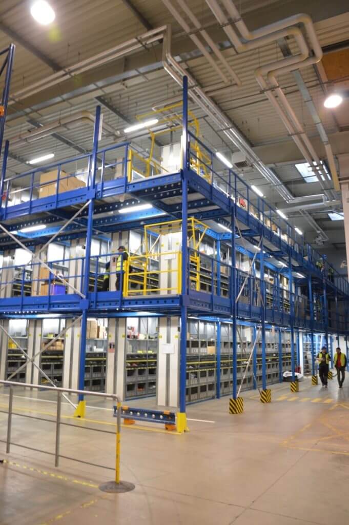 dsc_0504-jpg-1 Regały wielopoziomowe w aranżacji wysokich magazynów