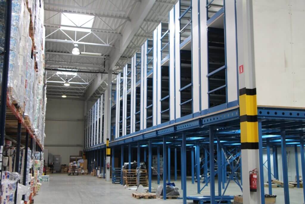 img_6678-jpg-1 Regały wielopoziomowe w aranżacji wysokich magazynów